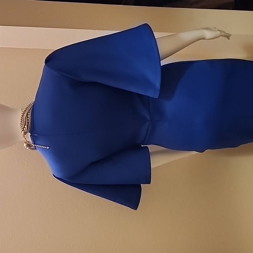 Dress - Picture 4 of 4